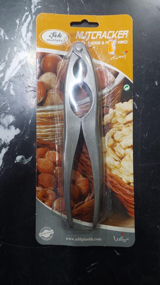 Şık Ceviz Badem ve Fındık Kırıcı
