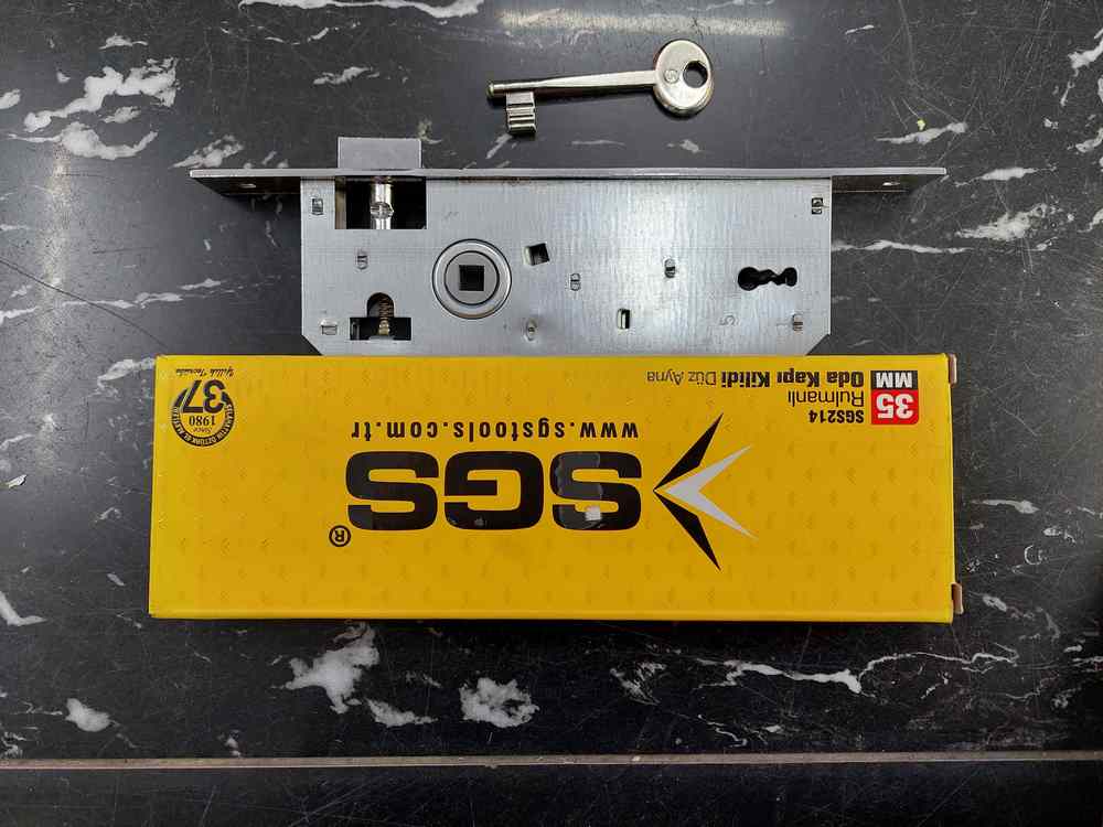 SGS RULMANLI ODA KAPI KİLİDİ k-202 35MM